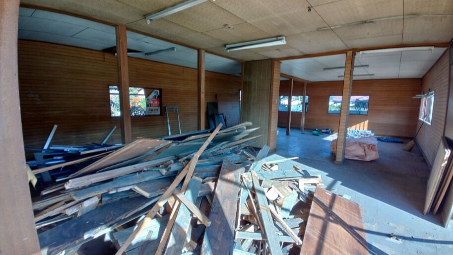 今回は～青梅市吉野街道沿いの解体現場だよ🏗️