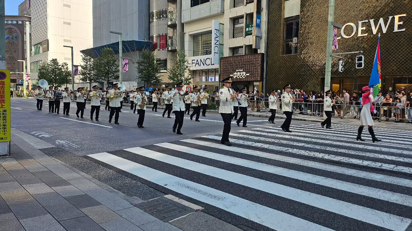 先日、用事で銀座に行ったら、素敵なサプライズが😍✨
